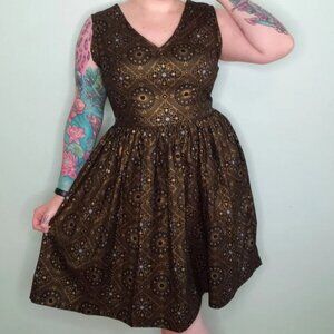 Vivacious Vixen Apparel - Tillie Dress in Art Deco Print (Size 3X)